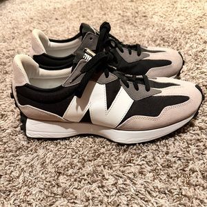 New Balance 327 - Size 11
